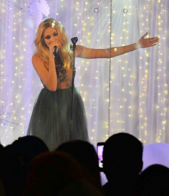 Pixie-Lott -Performs-Live